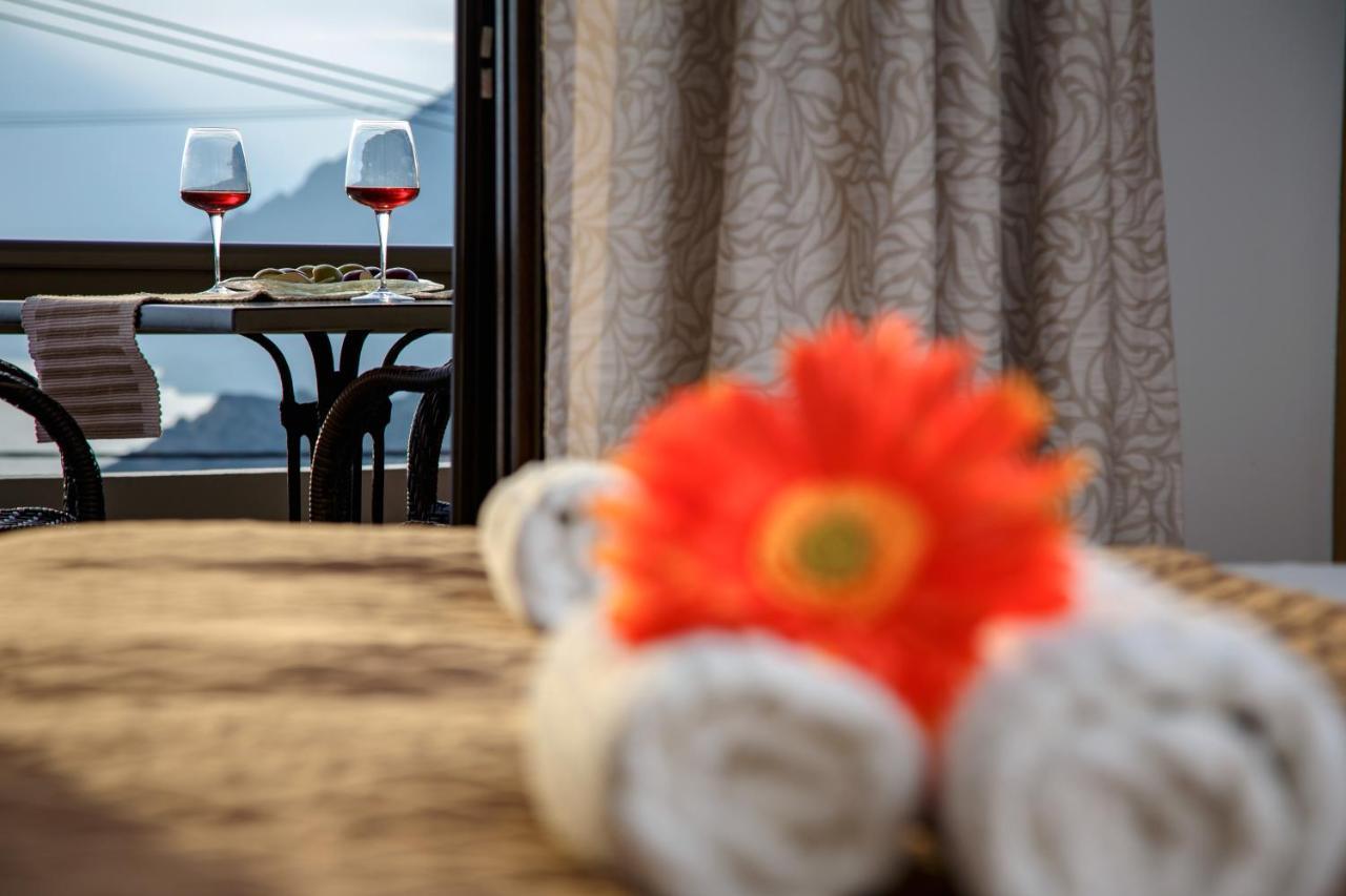 Annaview Apartments & Suites ปลาเกียส ภายนอก รูปภาพ