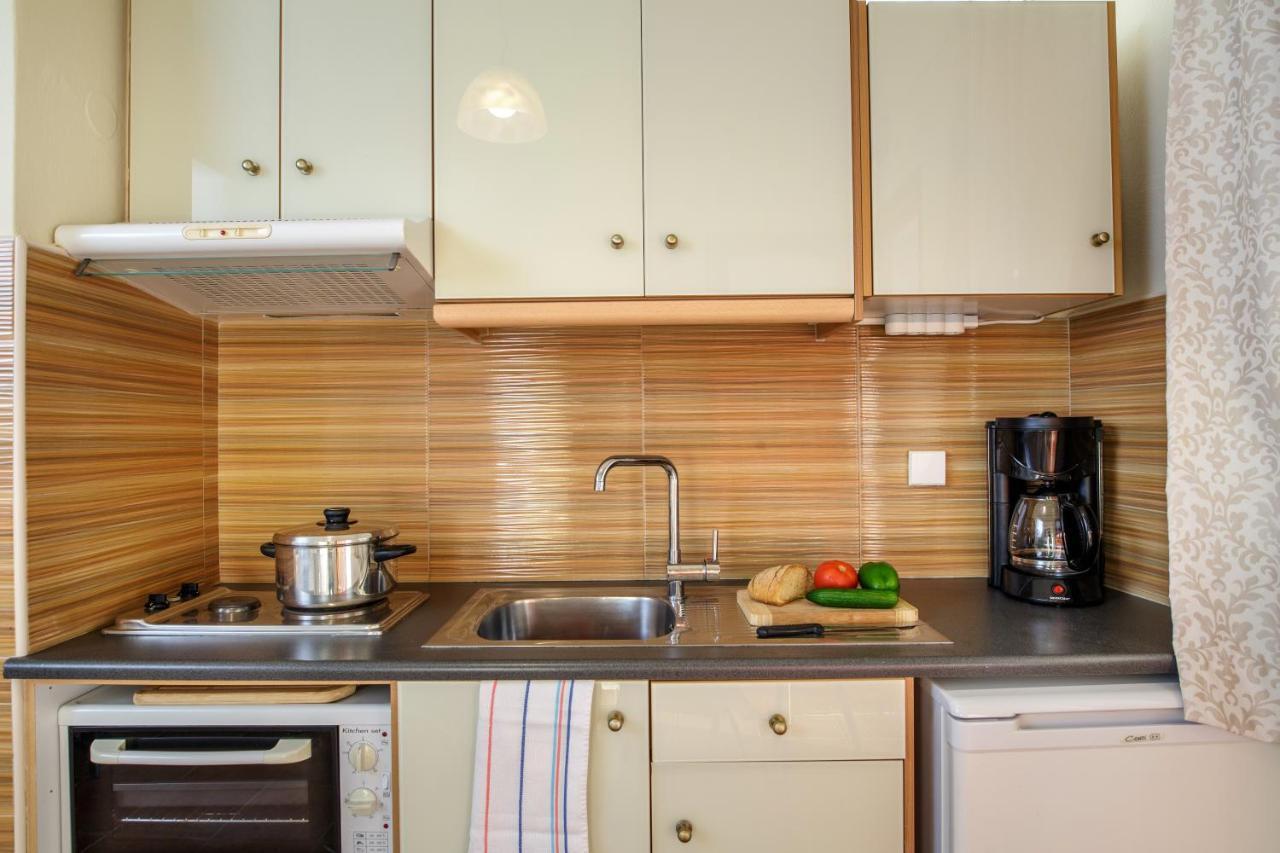 Annaview Apartments & Suites ปลาเกียส ภายนอก รูปภาพ