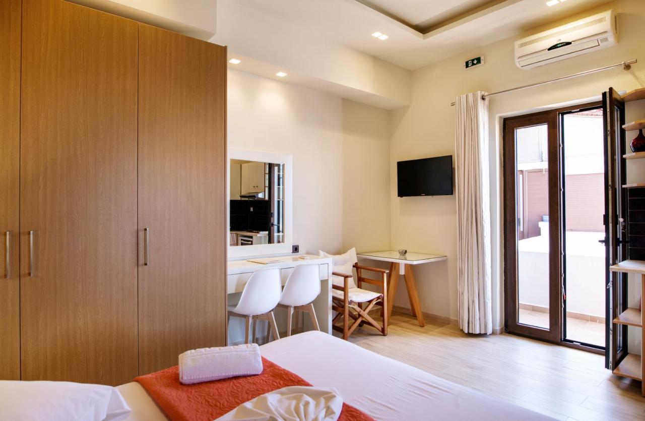 Annaview Apartments & Suites ปลาเกียส ภายนอก รูปภาพ
